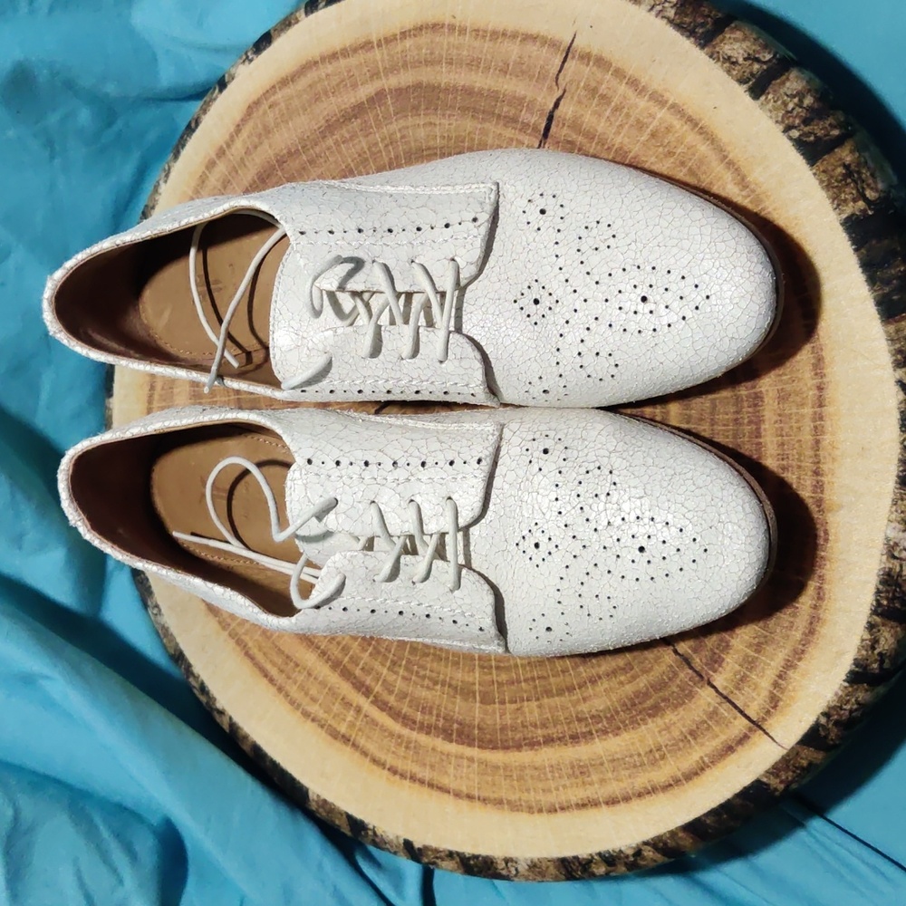 NWOT Frye all leather womens Oxford shoes